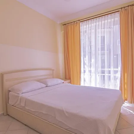 Sunset Beach Club Aqualettings Seashell 15 *